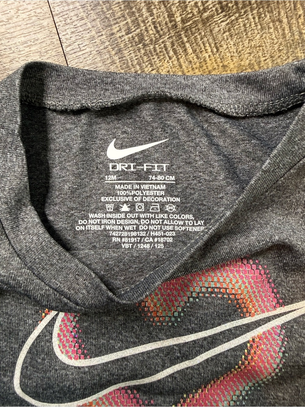 Nike Set - Picture 3 of 4